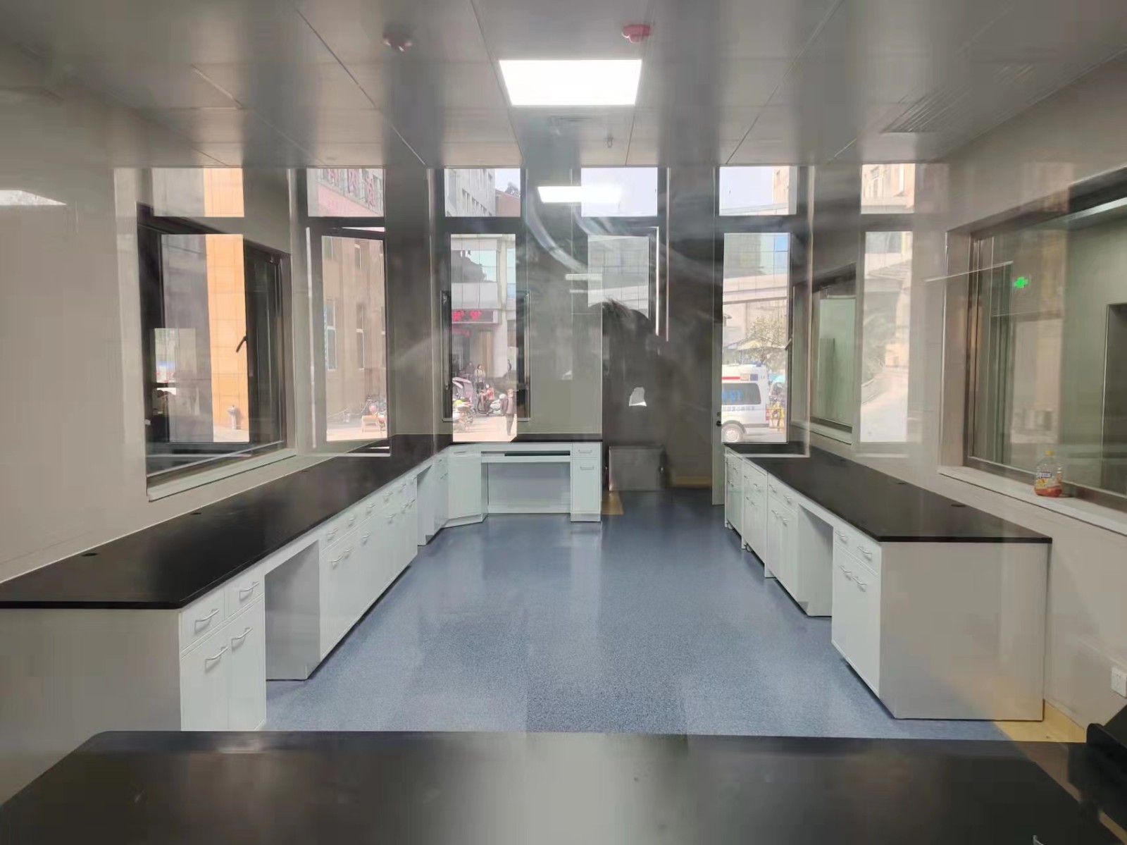 實驗室家具和普通家具有什么區別？